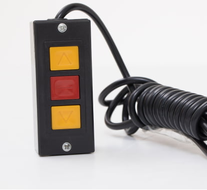 Acionamento através de botoeira, controle e talha manual