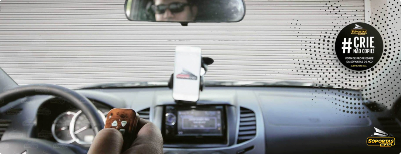 Fabricação e instalação de uma ampla seleção de portas de enrolar com motor