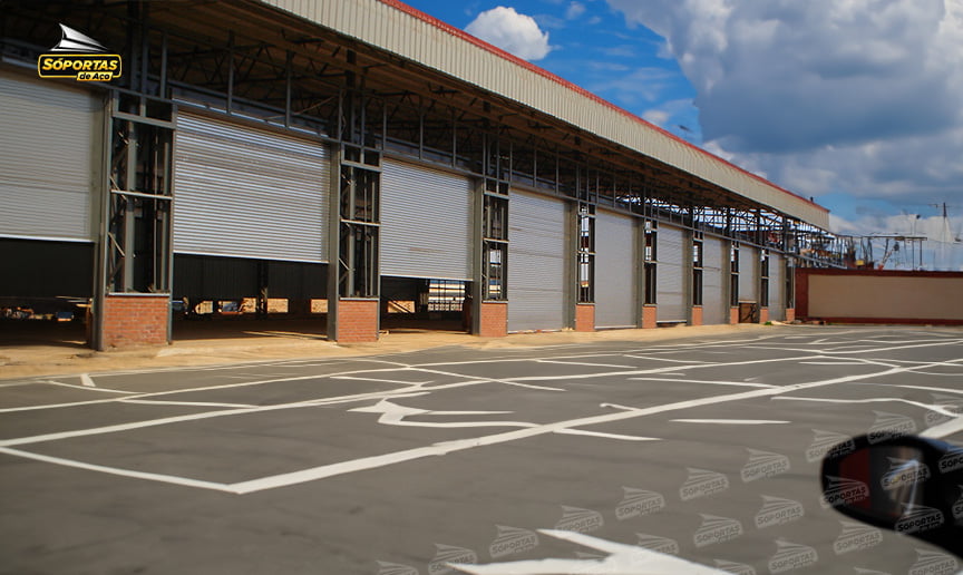 Portas de Aço para Centro Logístico