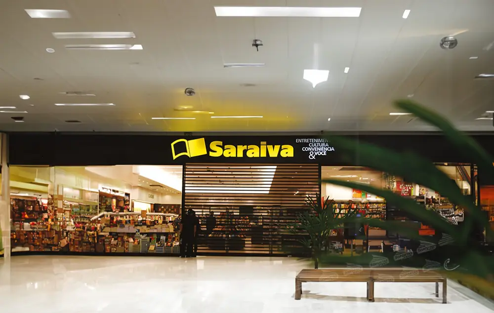 Portão livraria Saraiva, loja dentro do Shopping